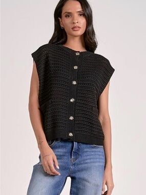 Elan Black Cropped Button-Front Knit Vest